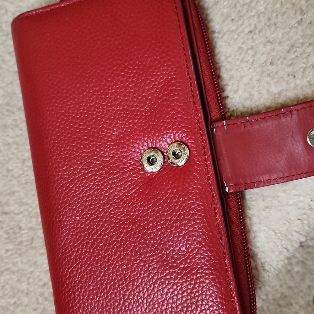 Red Wallet - Picture 7 of 10